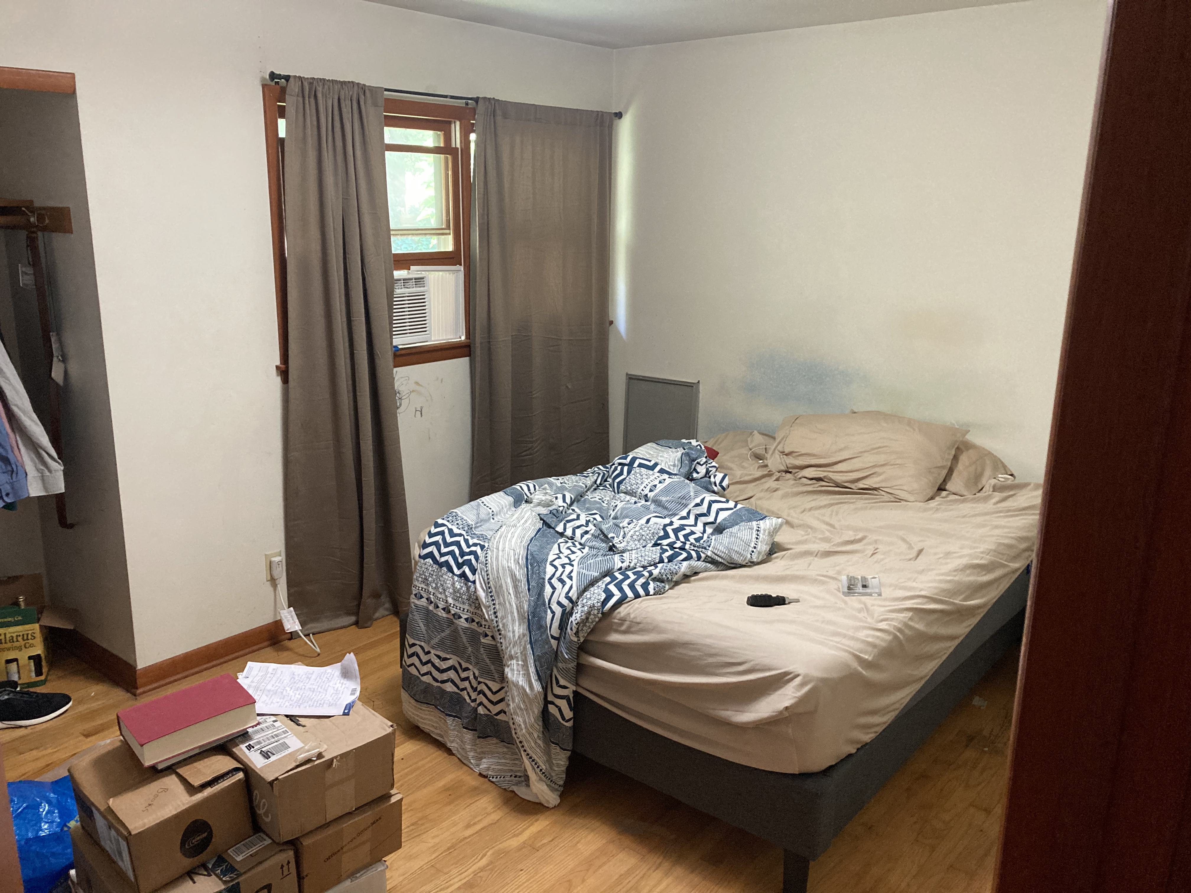 Z's room, pre move-in